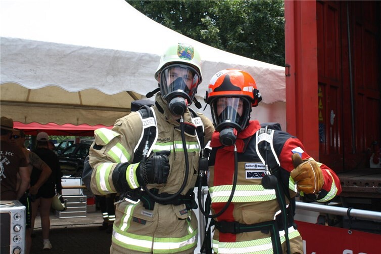 Spannende Feuerwehr-Wettkämpfe in Ediger-Eller mit internationaler Beteiligung