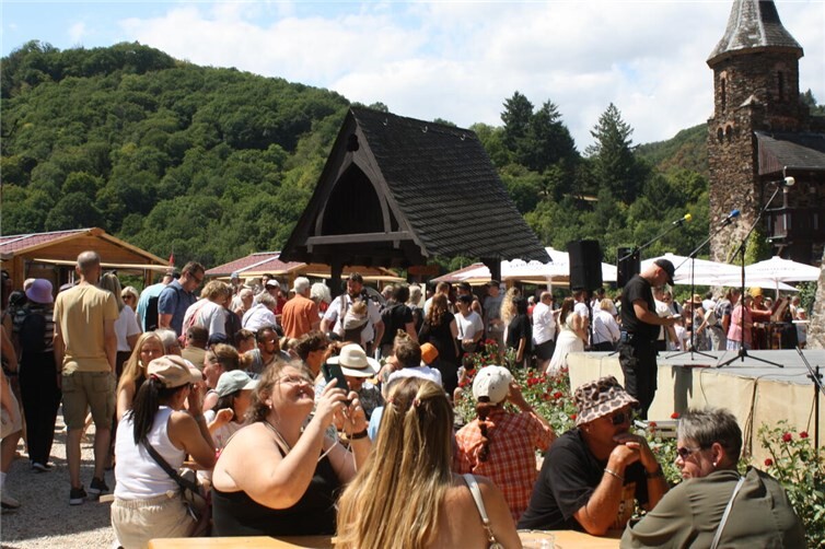 Spannendes Mittelalterfest auf der Reichsburg Cochem begeistert tausende Besucher