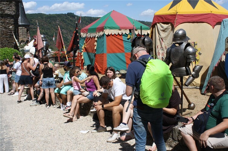 Spannendes Mittelalterfest auf der Reichsburg Cochem begeistert tausende Besucher
