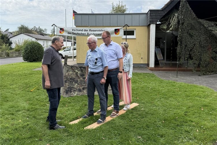 Fotos: Hans Peter Fuchs, Horst Kurz, Martin Neitzert.