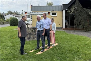 Fotos: Hans Peter Fuchs, Horst Kurz, Martin Neitzert.