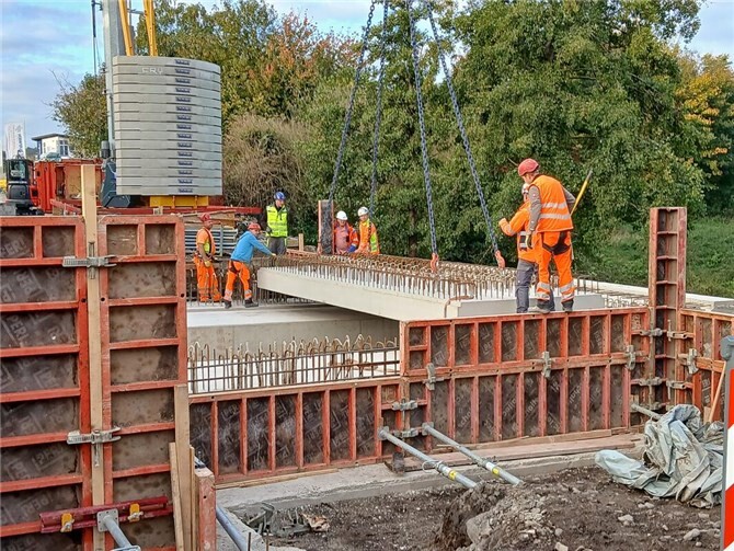 16.10.: Arbeiten an der Mühlbachbrücke - Aktueller Sachstand Fotos: Knut Overhoff/LBM