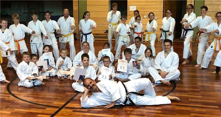 Fototermin der Trainingsgruppe nach einem schweißtreibenden Training.Foto: privat