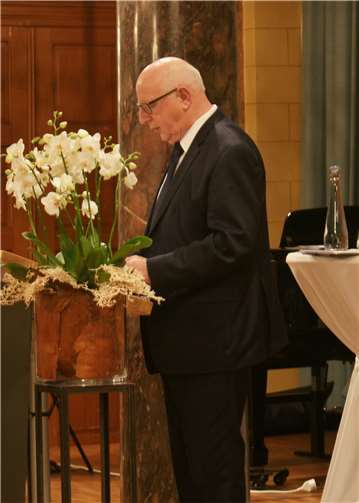 Fraktionsvorsitzender der CDU-Fraktion Franz Lehmler plädierte für ein neues „Wir“-Gefühl.