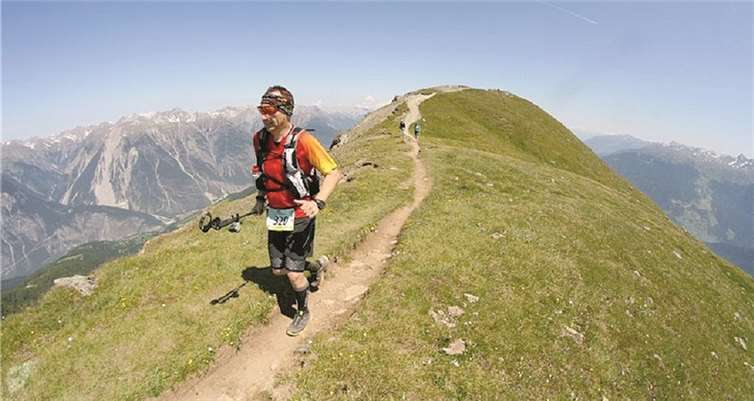 Frank vor tollem Alpenpanorama. privat