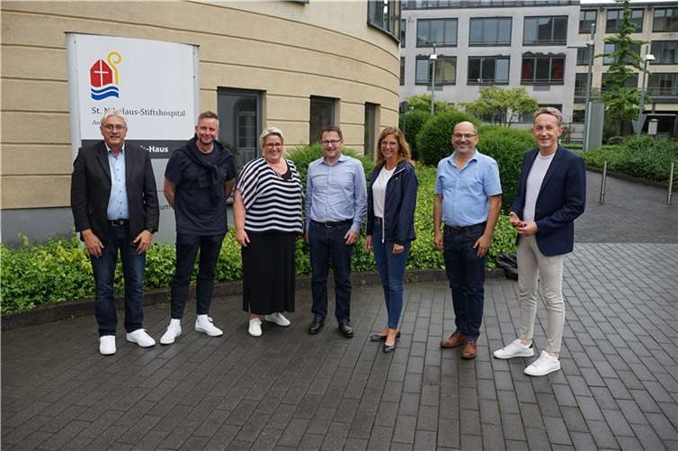 Franz-Josef Wagner, Marko Boos, Cornelia Kaltenborn, Jens Groh, Sabine Bätzing-Lichtenthäler, Udo Dames und Marc Ruland (v.l.). Foto: SPD-Kreisverband Mayen-Koblenz