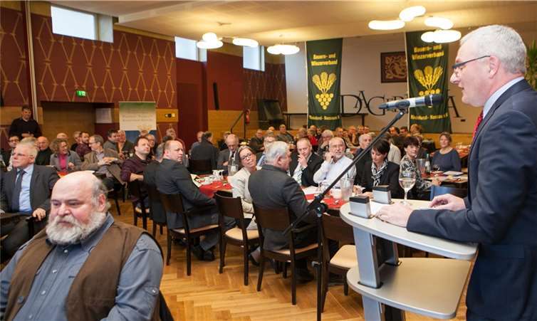 Franz-Joseph Schäfer, Vorsitzender des Kreisbauern- und Winzerverbandes, stellte beim Dreikönigstreffen in Dernau fest: Der Landwirt von heute hat viele Themen zu beackern.  -JOST-