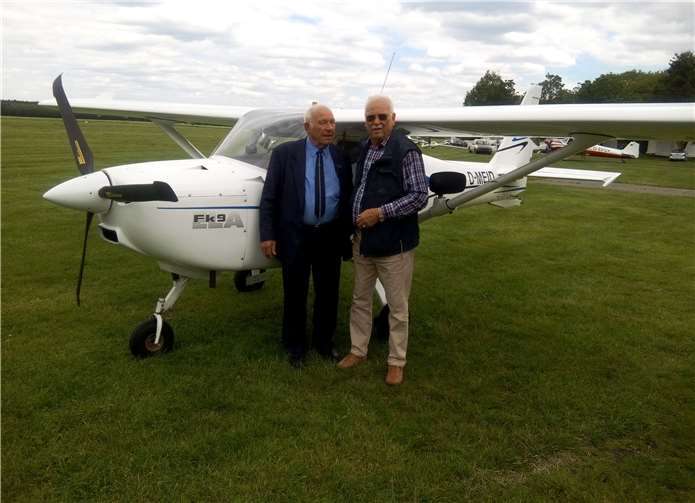 Franz Reiff (93) und Bernd Röhling (80). Foto: privat