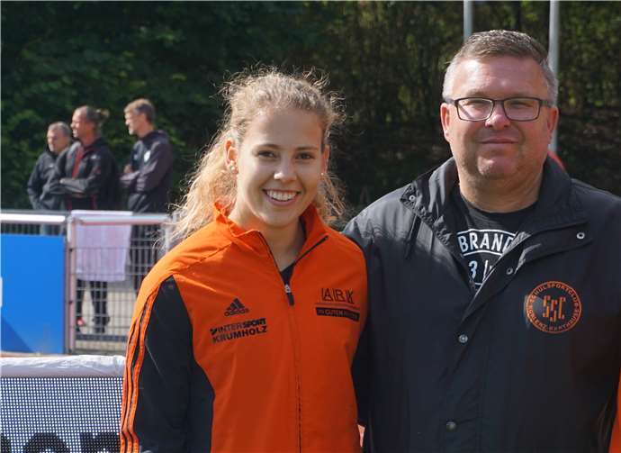 Franziska Decker mit ihrem Trainer Holger Klein. Fotos: privat