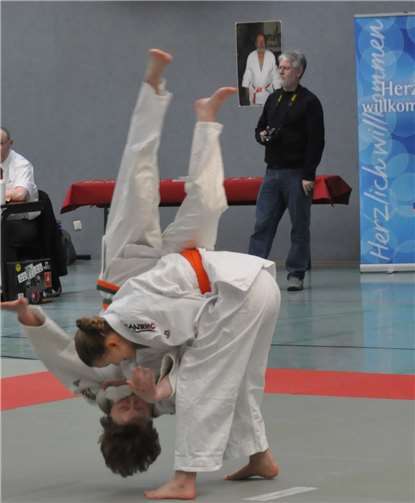Franziska Kuntze wirft Morote Seoi-nage. JC Swisttal