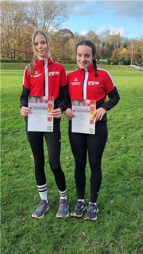 Franziska Schulz und Emma Matilda Pervetica.  Foto:privat