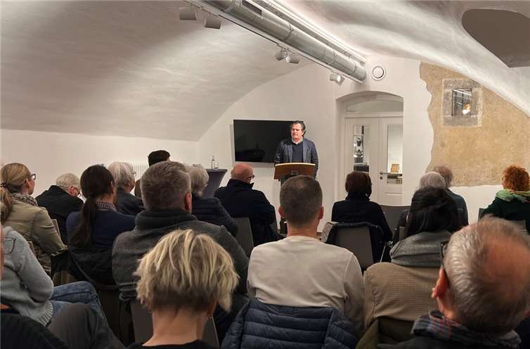 Franziskus von Heereman, ist Inhaber des Lehrstuhls für Philosophie sozial-caritativen Handelns an der Vinzenz-Pallotti-Universität. In einem packenden Vortrag gab der renommierte Philosoph und Träger des Bundesverdienstkreuzes Denkanstöße zum Umgang mit Menschen mit Beeinträchtigungen in der heutigen Gesellschaft. Foto: Jannik Junglas/BBS