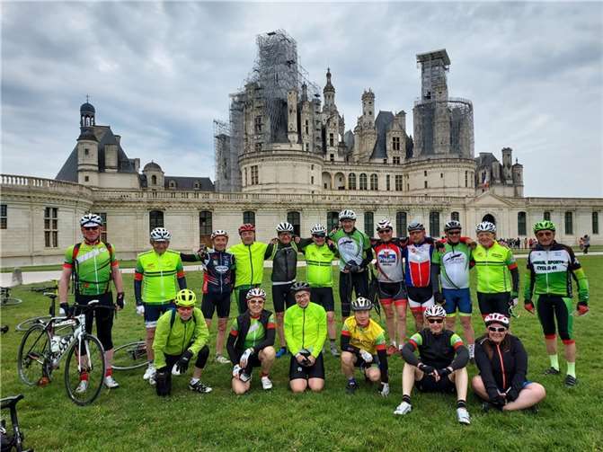 Französische und deutsche Radsportler aus Vineuil und Polch gemeinsam unterwegs.  Foto: VfB Polch