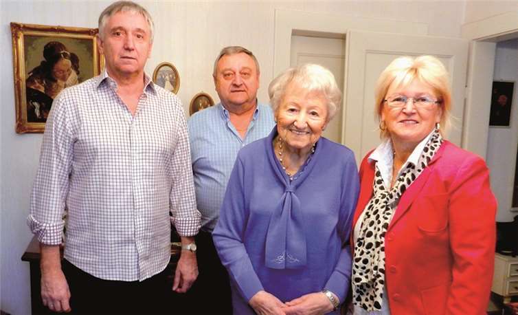 Enkel und Urenkel halten sie jung Frau Margarete Kirst, söhne Helmut und Walter Kirst, Beigeordnete Marika Kohlhaas. Privat