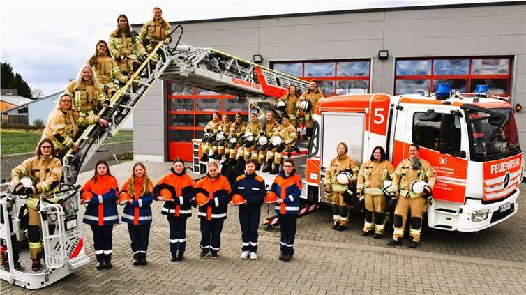 Frauen-Power bei der Feuerwehr. Fotos: VG Weißenthurm / Detlef Schneider