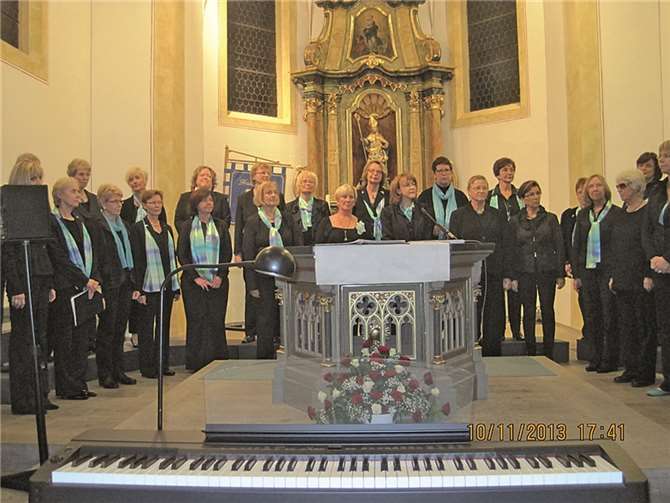 Frauenchor Bubenheim begeisterte mit seinen Gästen die Zuhörer in der St. Maternuskirche.privat