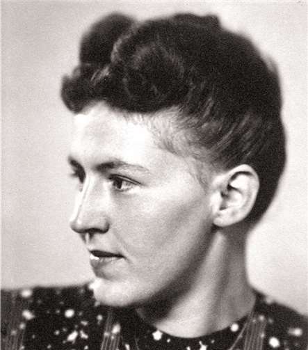 Frauenporträt Mitte des 20. Jahrhunderts. privat