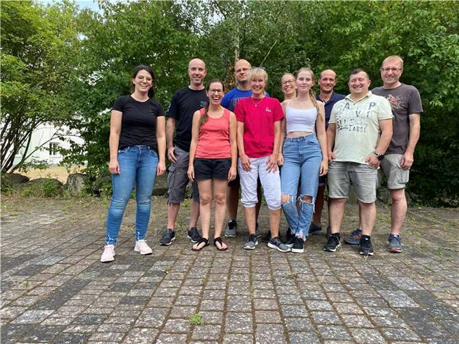 Frauenreferentin Birgit Schlemper (5.v.l.) mit den Teilnehmerinnen und Teilnehmern des JJC-Mendig.  Foto: privat