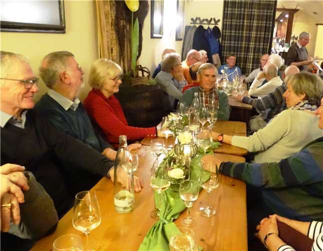 Fred Fritzen erfreute seine Sportkameraden mit amüsanten Mundartvorträgen. Foto: privat