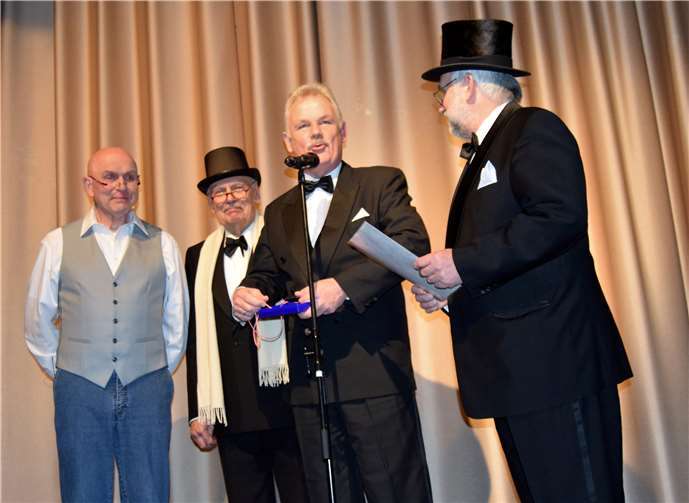 Fred Paral wurde der Bürgermeister-Oden verliehen.