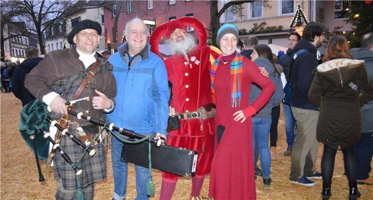 Freddy the Piper und das Mittelaltermarktteam.