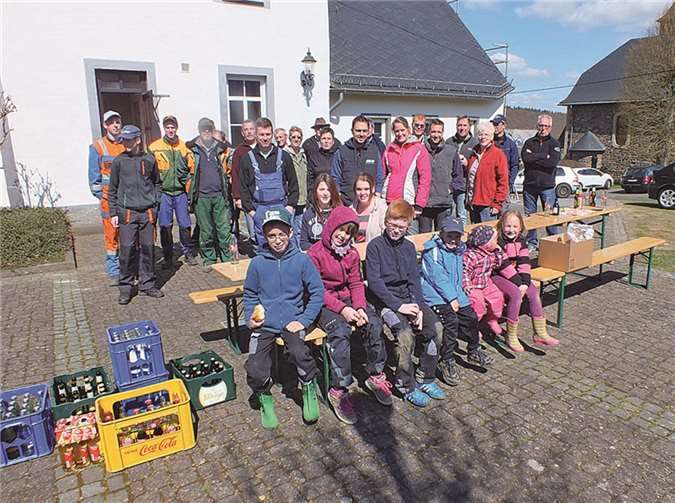 Freiwillige Helfer in ihre Pause.privat