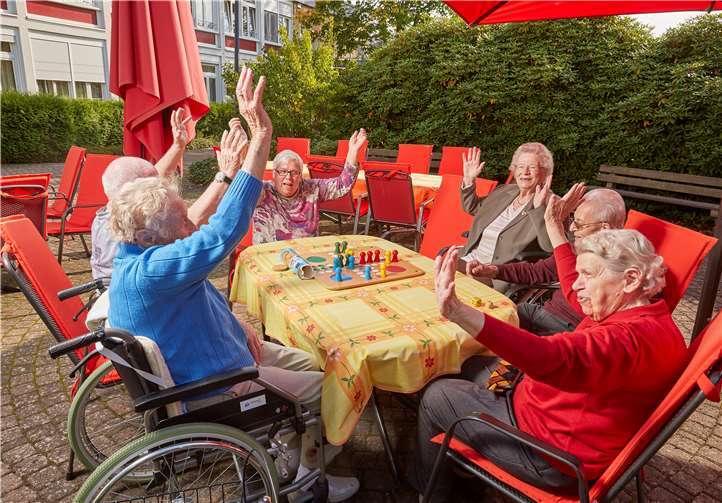 Freizeitgestaltung und Bewegungsangebote werden auch im Westerwald in den Altenpflegeeinrichtungen – wie hier im Ignatius-Lötschert-Haus in Horbach – immer wichtiger.Forum Soziale Gerechtigkeit/Sascha Ditscher