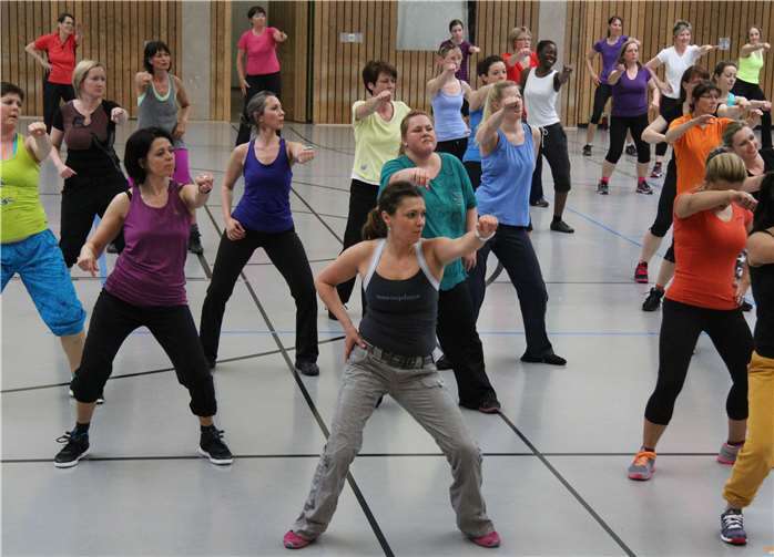 Freude an der Bewegung kann im Zumba-Kurs ausgelebt werden. privat