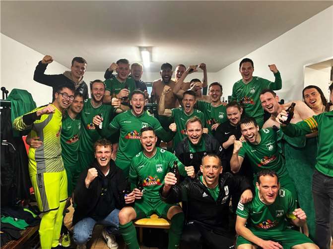 Freude bei den Spielern des SV Oberzissen.  Foto: privat