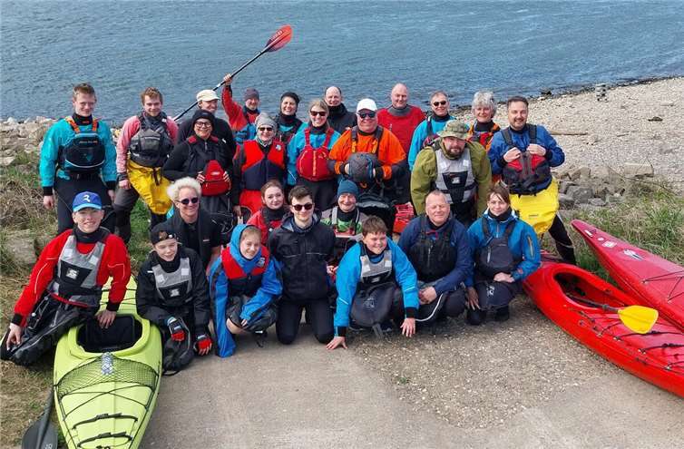 Freude beim Anpaddeln.Foto: Manuela Wagner