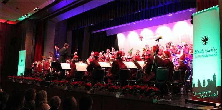 Freude steht im Mittelpunkt der Adventskonzerte und des Festkonzerts am 3. OktoberFoto: Corinna Mühlbauer