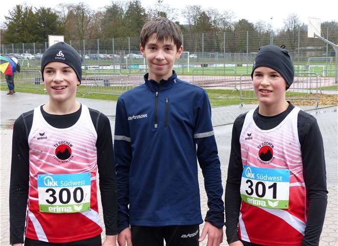 Freude über den Sieg in der Mannschaftswertung der U16 Klasse, von lks. Lennart Mohr, Tim Fuhrmann, Mathis Mohr. Foto: privat