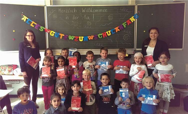 Freudige Kinderaugen bei den Erstklässlern der 1a in der Grundschule Bad Neuenahr. privat