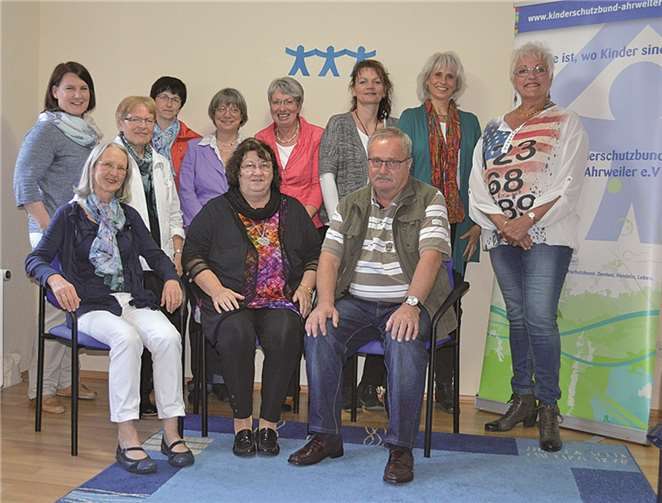 Freuen sich auf ihren Einsatz: Die Teilnehmer der fünften Familienpaten-Schulung. privat