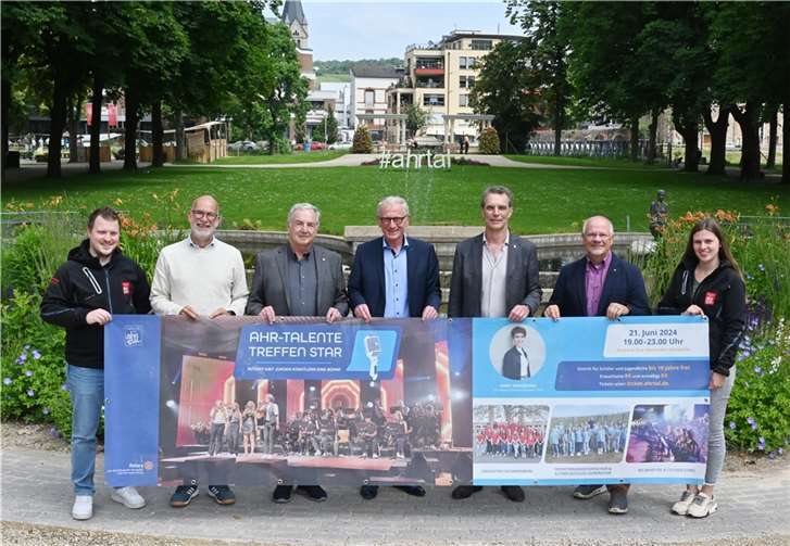 Freuen sich auf viele junge Teilnehmer bei den Schüler-Events: Dominik Kremer (Marketing GmbH), Jürgen Preuß, Dr. Dietrich Holz (beide Rotary), Bürgermeister Guido Orthen, Dr. Josef Spanier, Achim Fischer (beide Rotary) und Carola Welsch (Marketing GmbH). Foto: Hans-Jürgen Vollrath