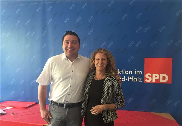 Freuen sich sehr über ihre Wiederwahl: Benedikt Oster und Heike Raab. SPD Landtagsfraktion