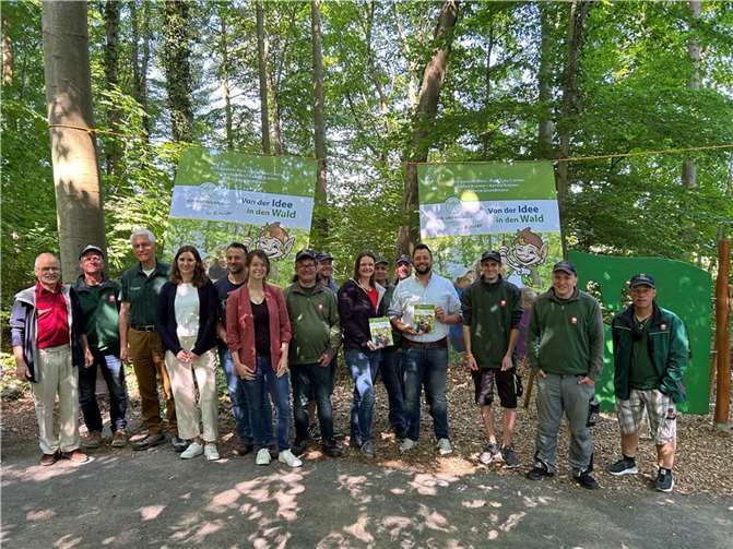 Freunde und Förderer des Lahnsteiner Kinderheilwalds.  Fotos: Eva Dreiser / Stadtverwaltung Lahnstein