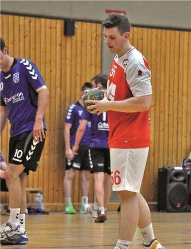 Freundschaftsspiel: TuS Horchheim II – TSB II 16:30Pascal Pretz beim Siebenmeter. Privat