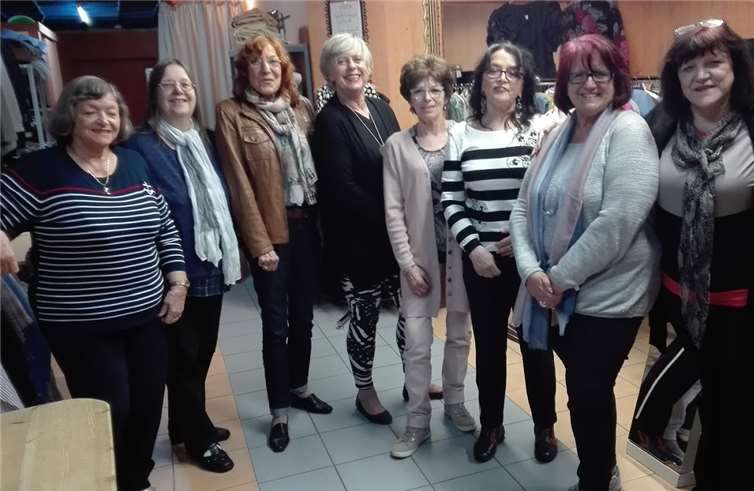 Freuten sich über das einstimmige Votum (v. l.): Brigitte Seuring, Sissi Melchiors, Petra Elsner, Renate Schmitt, Lydia Ilius, Gisela Halfen, Doris Bruch und Doris Walther.  privat