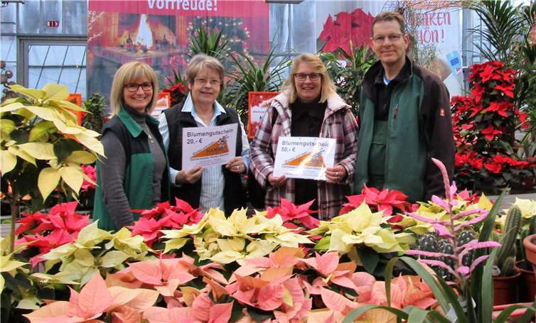 Freuten sich über ihre Preise und die gelungene Aktion. Christa Hammer, Gisela Schwindt, Cornelia Wichmann, Norbert Hammer (v.l.).  Privat