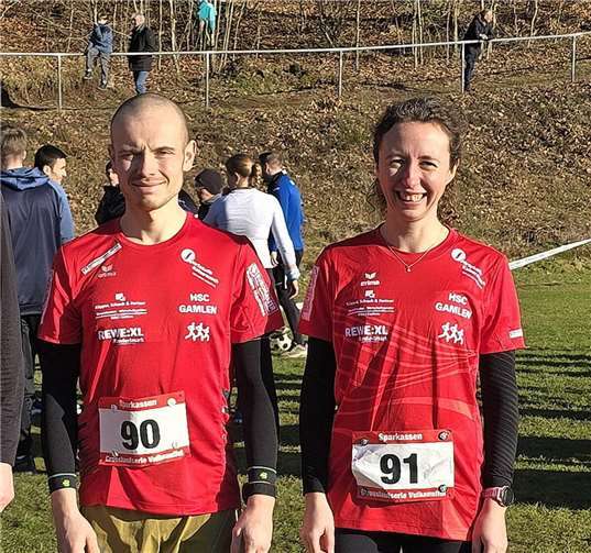 Freuten sich über ihren Erfolg in Büscheich..B. Bauer-König Tagessieger über 8000 m und Martha König 2. Platz bei den Frauen ebenfalls über 8000 m.