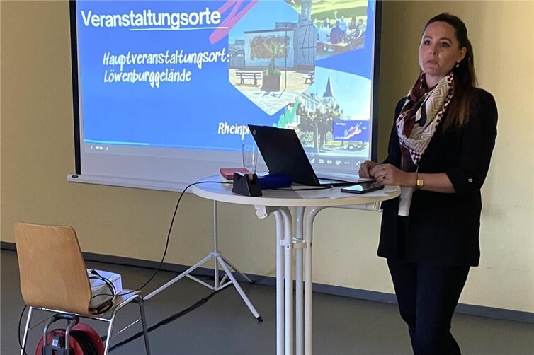 Friederike Brüdigam-Hattingen moderierte die Veranstaltung.