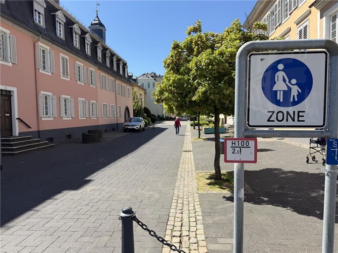 Friedrichstraße.