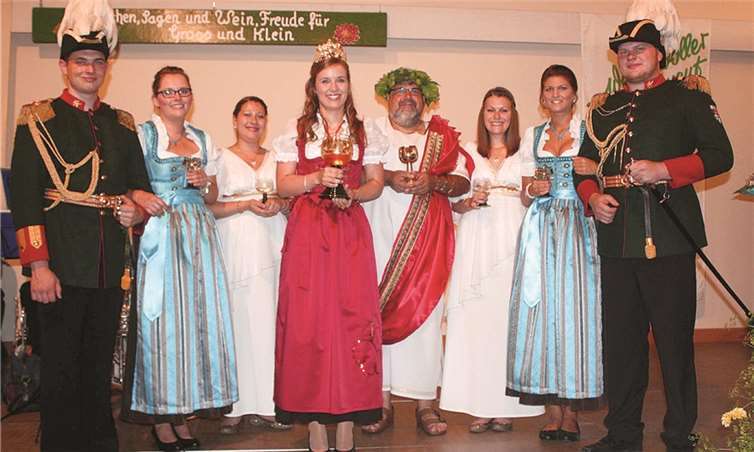 Frisch gekrönt wurde für Weinkönigin Jessica I. ein Märchen wahr.DL