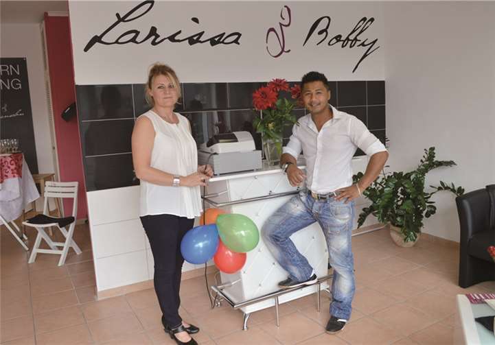 Friseursalon „Modern Styling bei L&B“ von Larissa Koslowski und Bobby Komete-Trainawee öffnete seine Pforten in Oberwinter.AB