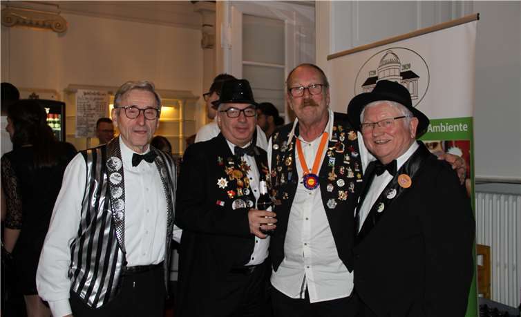 Fritz Bingel, Frank Ackermann (Präsident der EKG), Mike Hofrichter und Rainer Goldschmidt. Fotos: MFU
