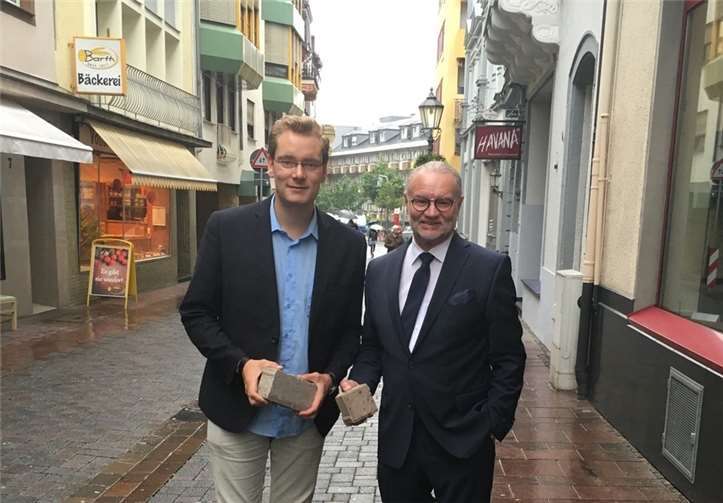 Fritz Naumann und Denny Blank vor Ort. Foto: SPD OV-Altstadt-Mitte