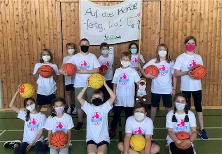 Fröhliche Gesichter nach Beendigung der Baskets Grundschul-Liga-Abschlussveranstaltung 2021. Fotos: privat