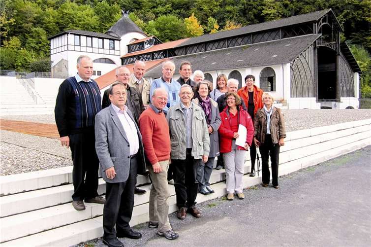 Führung Sayner Hütte mit B. Friedhofen und Gruppe Ruhrmuseum.privat