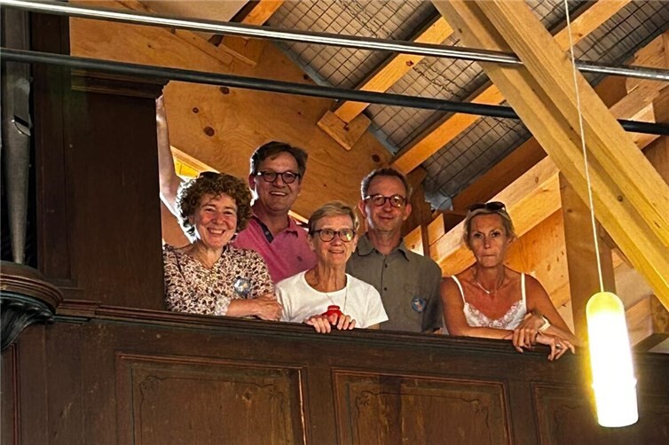 Führung durch Buschhoven .- hier in der Versöhnungskirche